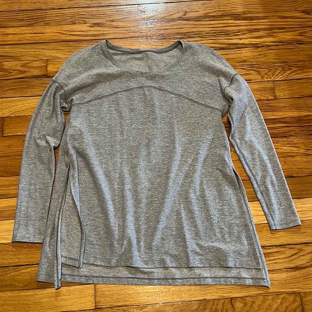 Lululemon top